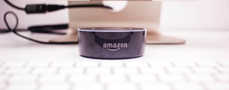 close up Amazon Echo - Alexa